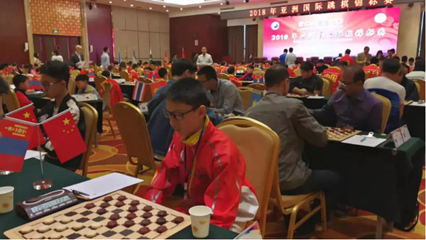 庆名校联中:熊云博勇夺亚洲国际跳棋锦标赛冠